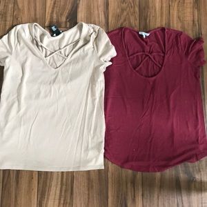2 v-neck with crossover chest T-shirts